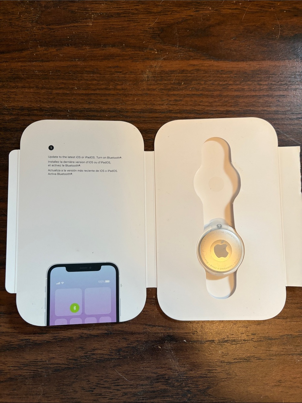 Apple White AirTag with keychain accessory